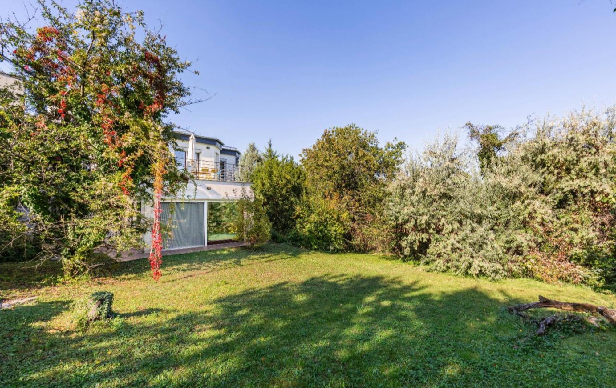 Maharaja Mountain Palace With Free Privat Parking And Garden Budapeste Exterior foto